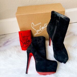 Christian Louboutin Daf Booty 160 Black Suede Platform Ankle Boot Daffodil